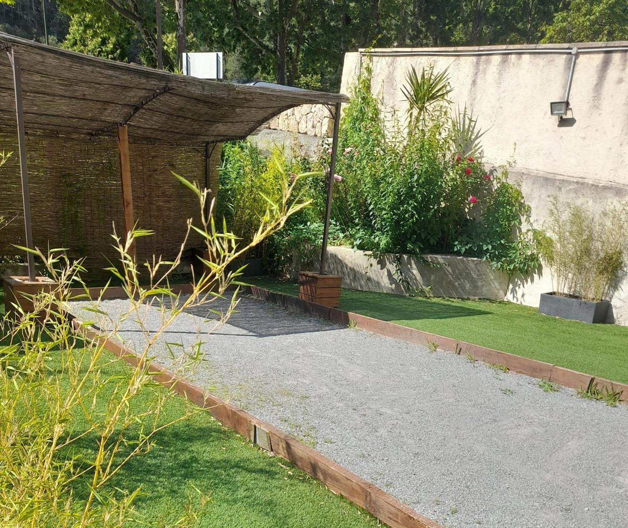 Hotel Les Alizes Puget-Theniers Exterior photo